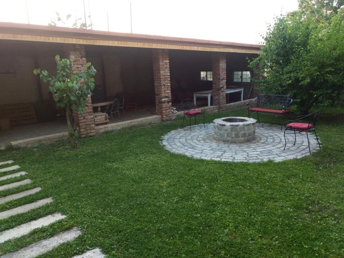 Omsi House Hotel Telavi Luaran gambar