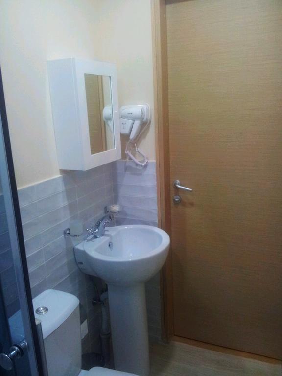 Omsi House Hotel Telavi Bilik gambar