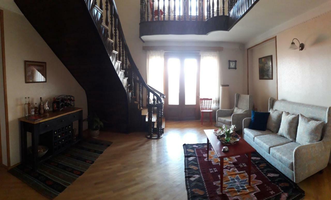 Omsi House Hotel Telavi Luaran gambar